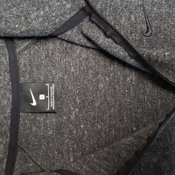 Nike Pullover With Zipper - Picture 2 of 3